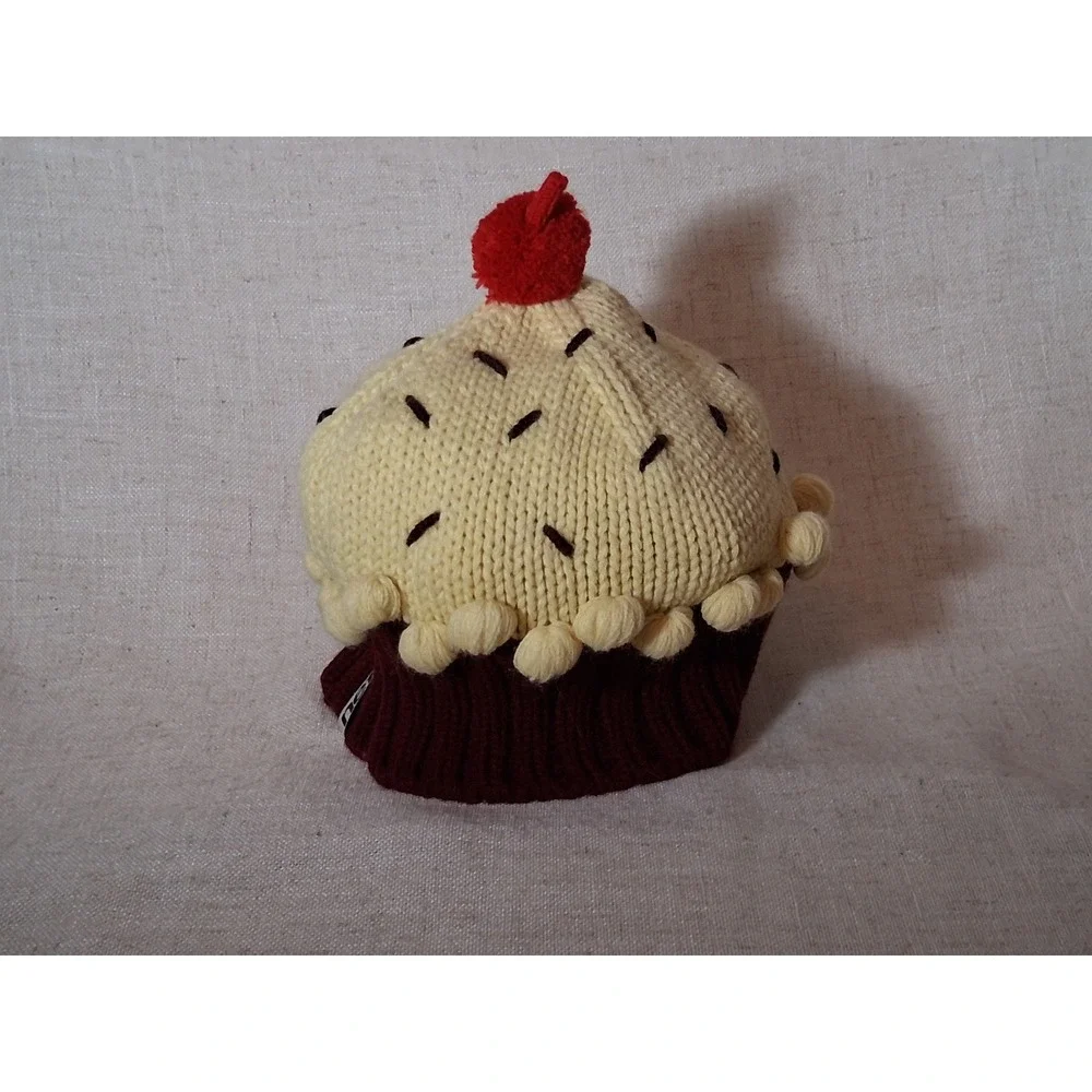 Neff Cupcake‎ Beanie Kids Knit Winter Hat Brown Cream Red Cherry Pom Pom